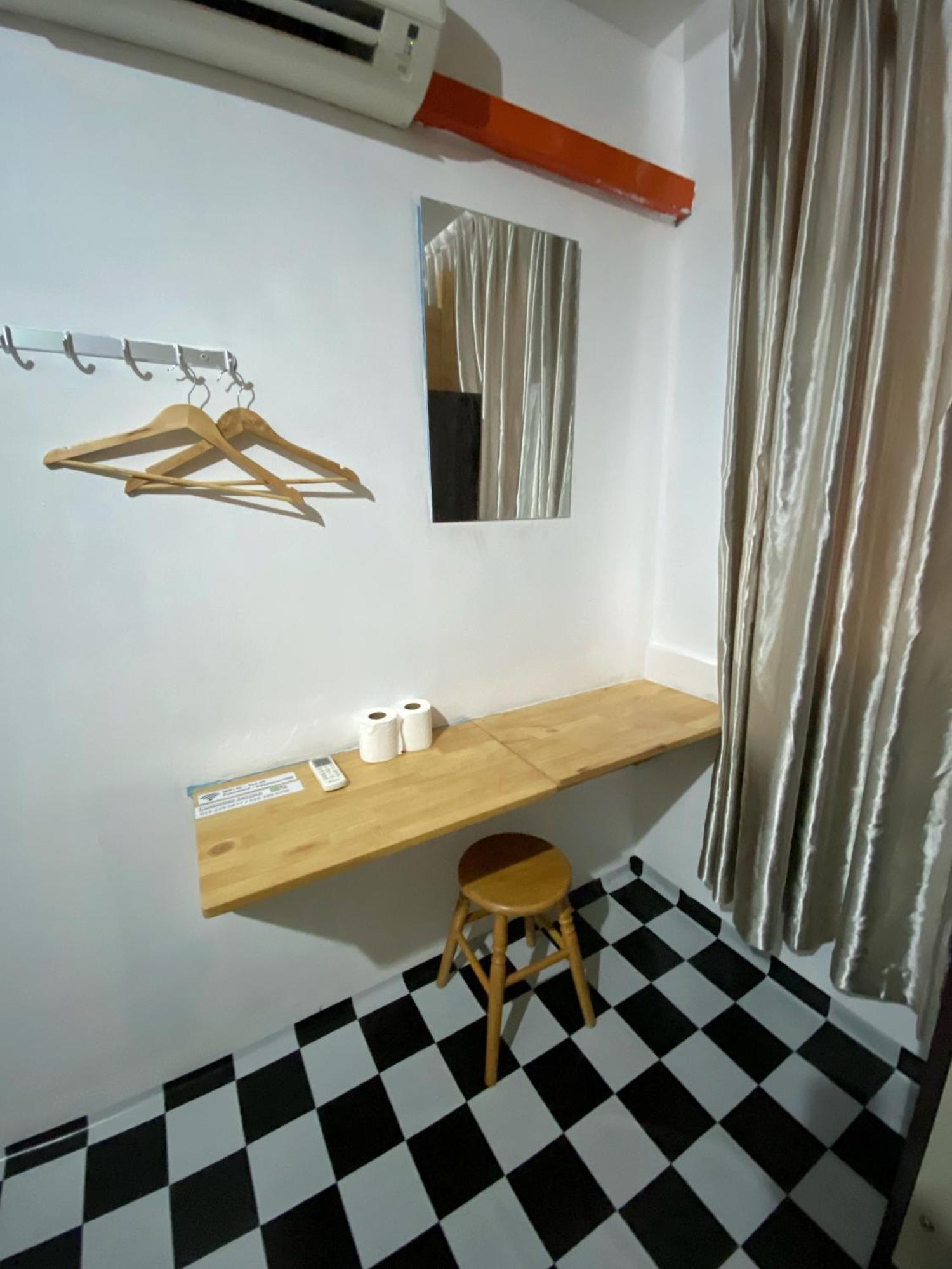 The 60 Hostel George Town Buitenkant foto