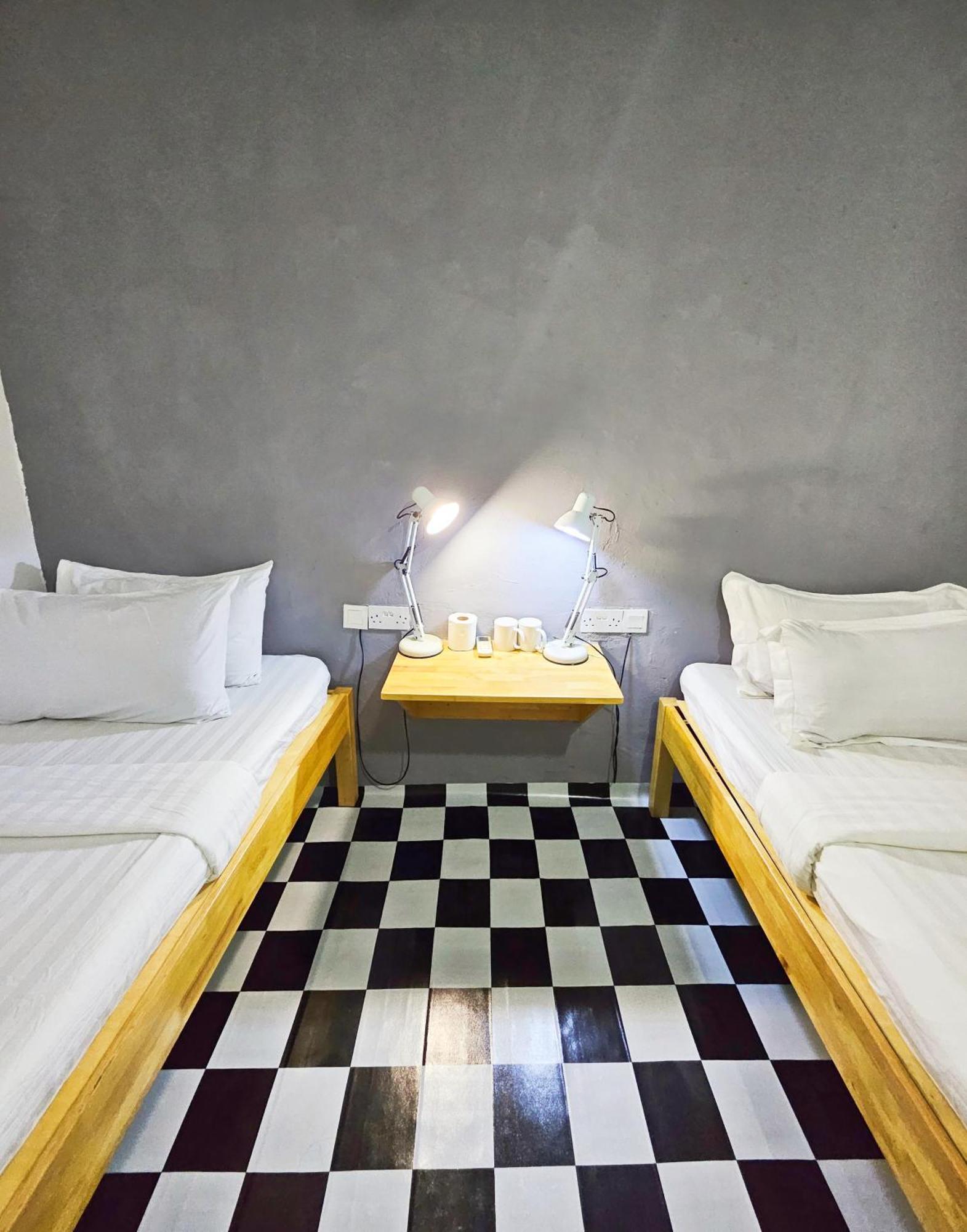 The 60 Hostel George Town Buitenkant foto