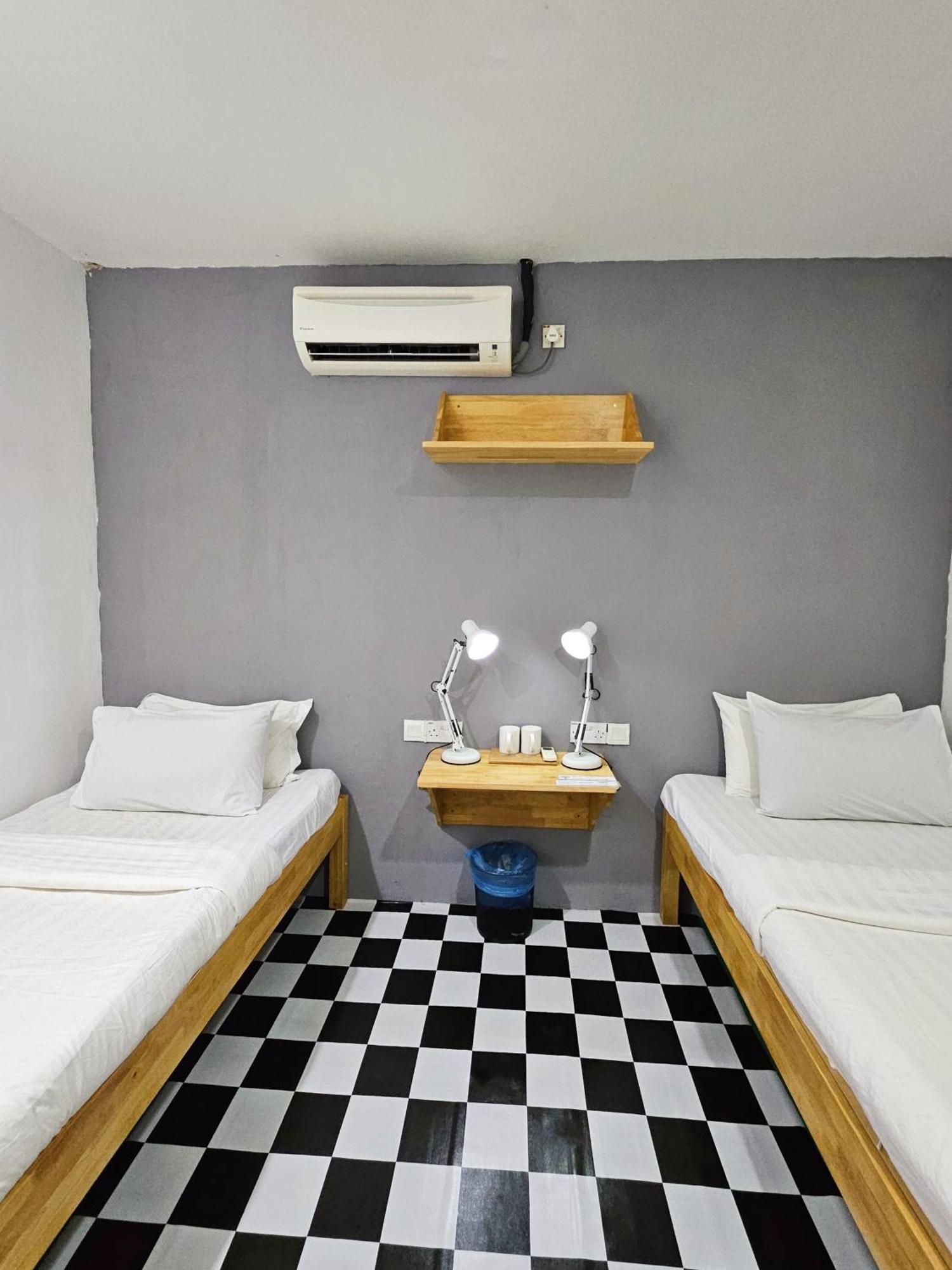 The 60 Hostel George Town Buitenkant foto